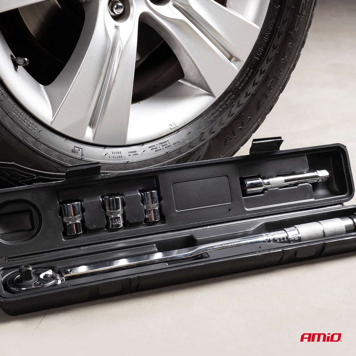 Momenttiavain hylsyillä 17/19/21 mm 40-210 Nm
