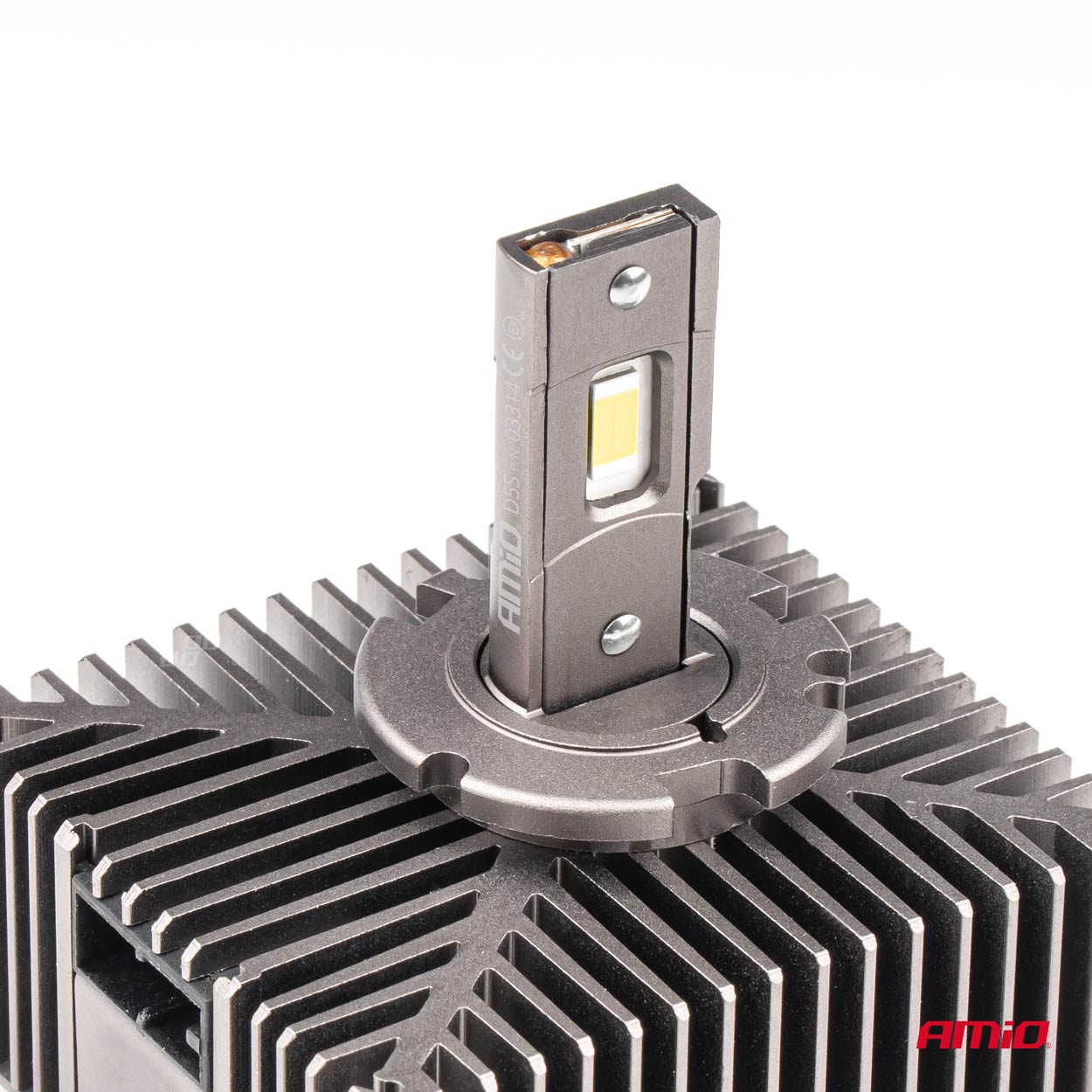 LED-ajovalaisin D5S XD -sarja AMiO