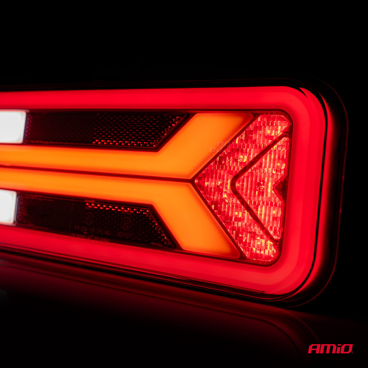 LED-takavalo AMiO RCL-09-R dynaaminen, oikea puoli