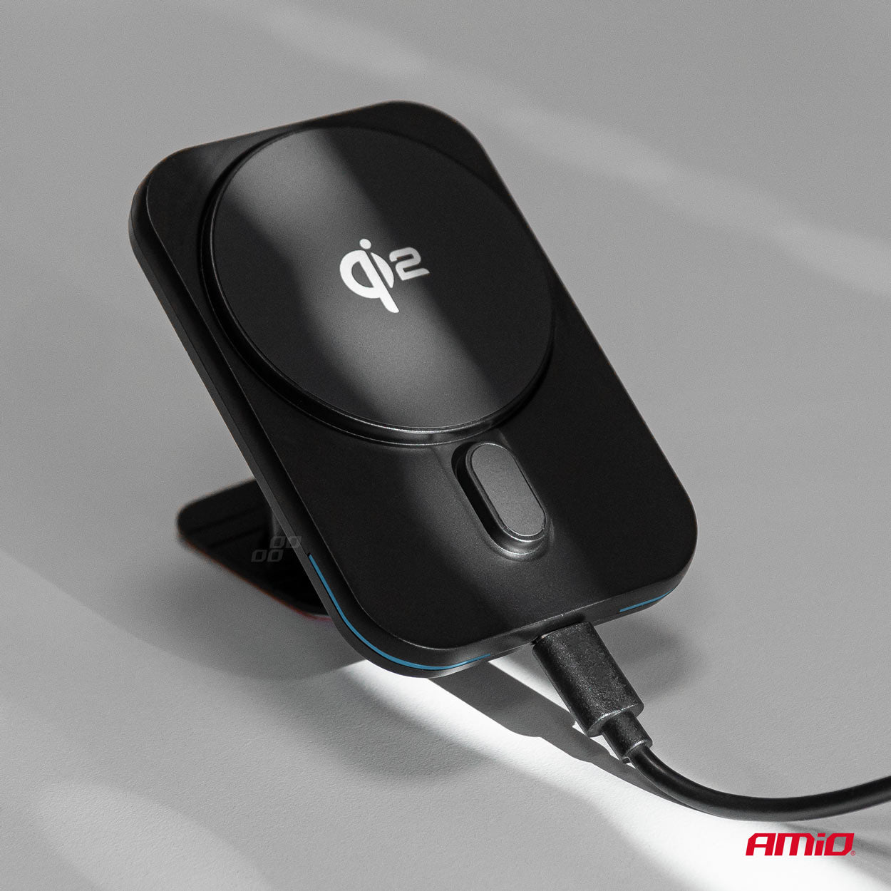 Nopea magneettinen langaton auton laturi Qi2 kojelautaan, 15 W AMIO-04180