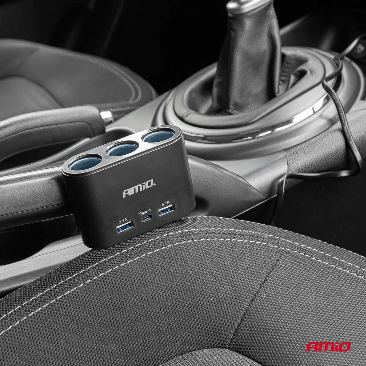 Jatkopistorasia 2x USB-A 1x USB-C 12V/24V 120W 70cm