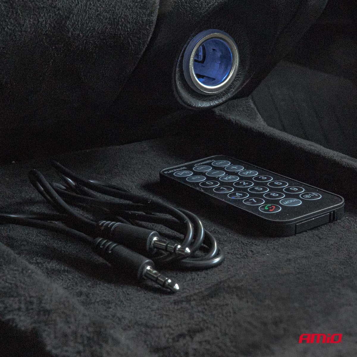 FM-lähetin 2×USB-A 12 V 24 V