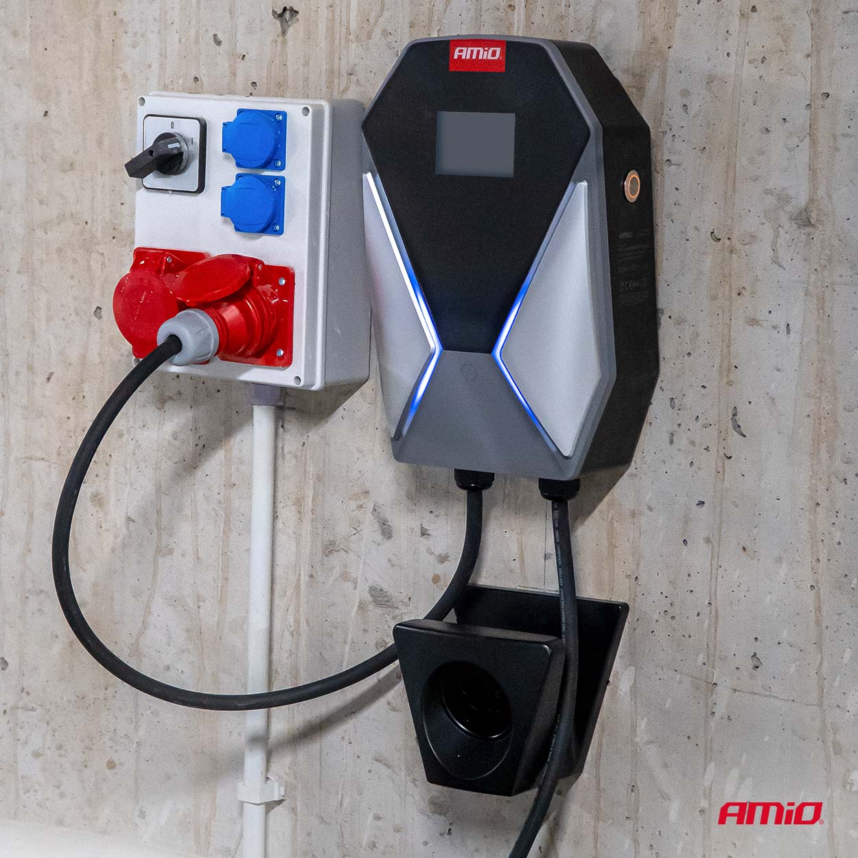 Kolmivaiheinen seinalla latausasema sähköajoneuvoille 11kW 16A 400V AMIO-04842